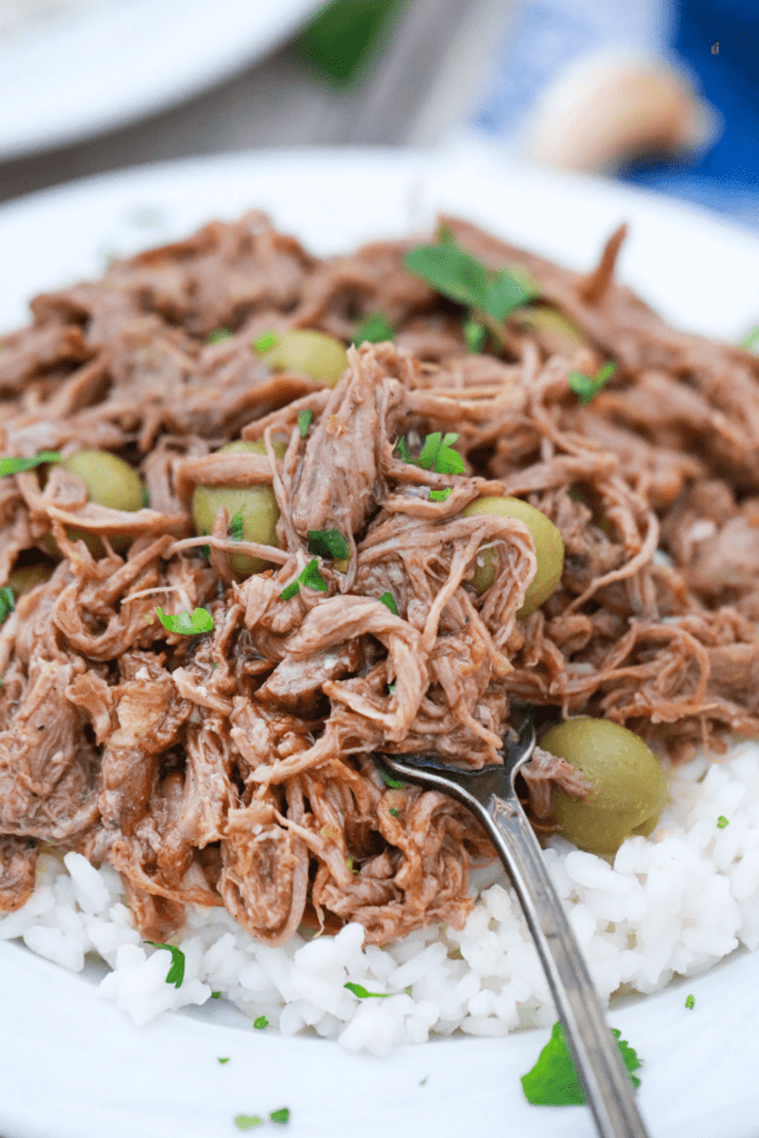 Slow Cooker Puerto Rican Shredded Beef Recipe