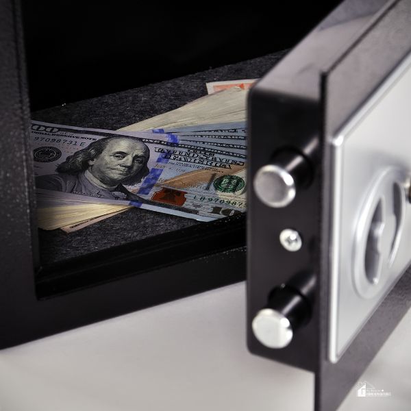Safety Deposit Box vs. Home Safe: Choosing the Right Secure Storage for Your Needs